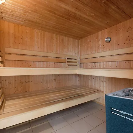 Elegant Retreat, Somme-Leuze, Cleaning Included Villa